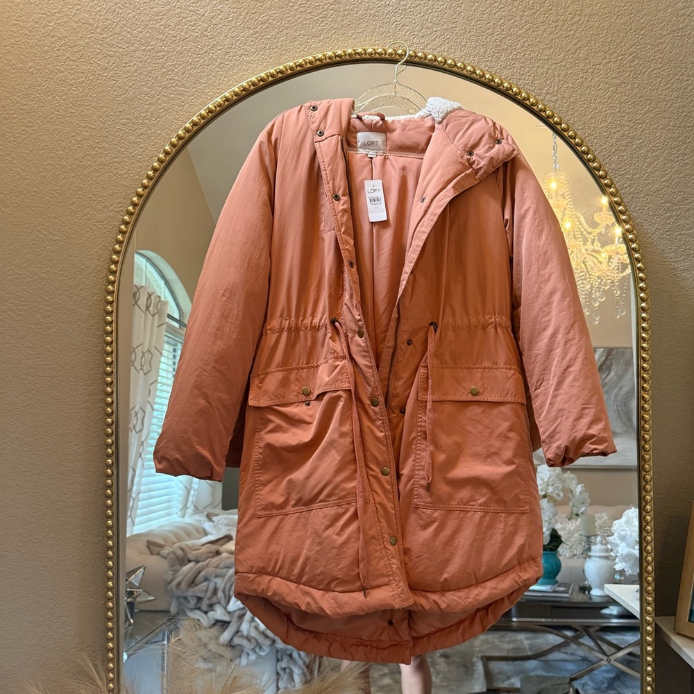 LOFT Women's Peach Puffer Coat